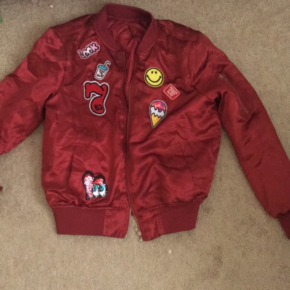 Red bomber jacket with cute tumblr patches - Picture 1 of 8